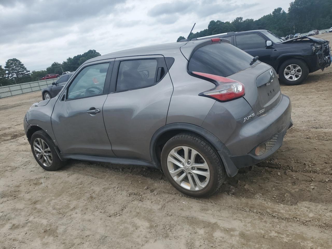 2015 Nissan Juke S - Фото 2