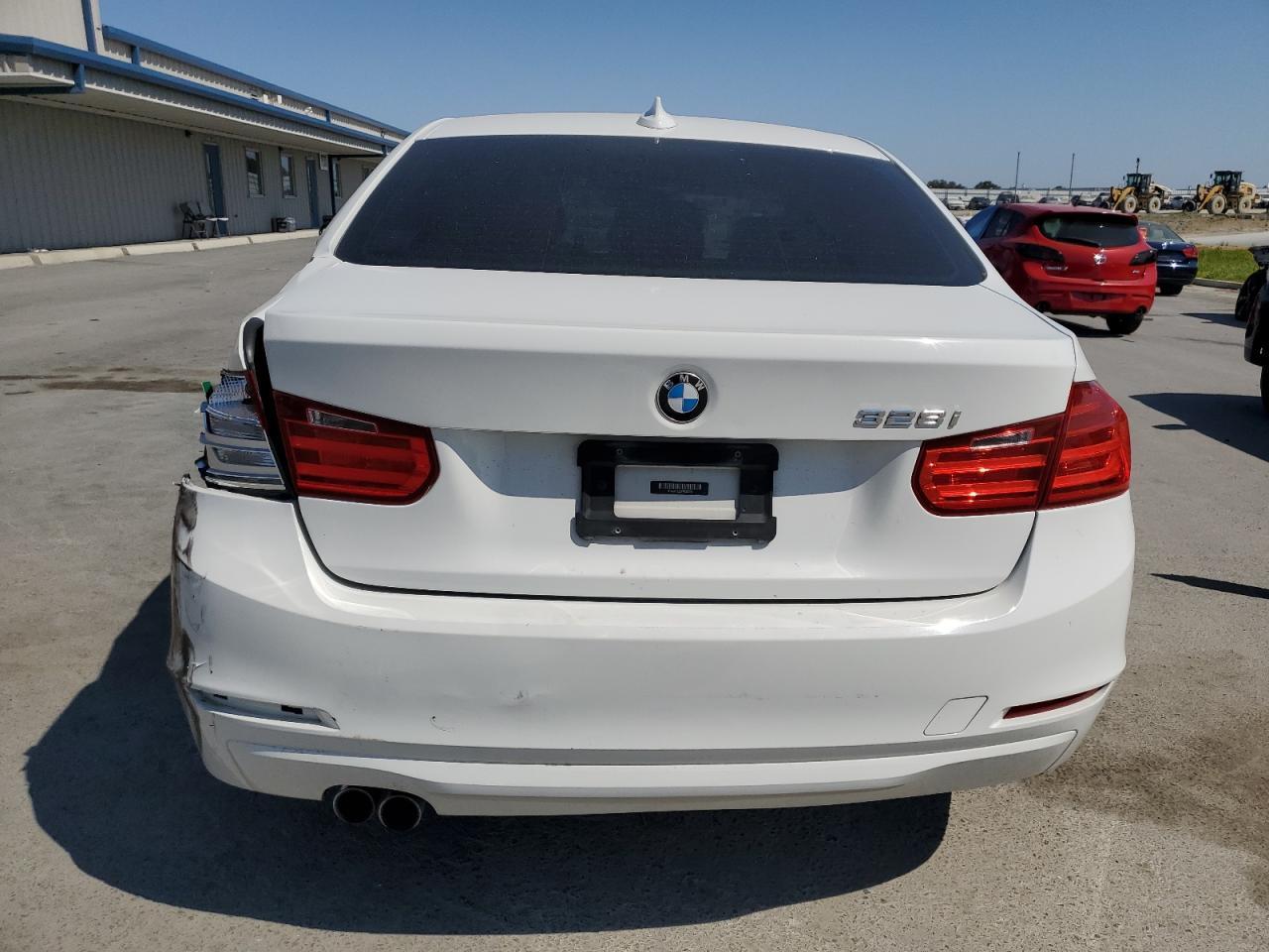2015 BMW 328 I Sulev - Фото 6