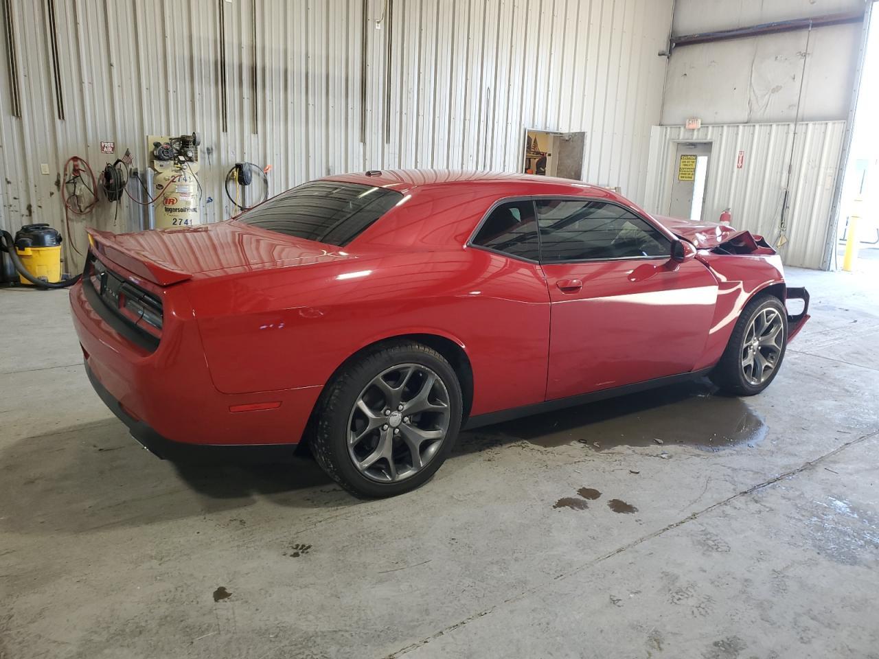 2015 Dodge Challenger Sxt - Image 3