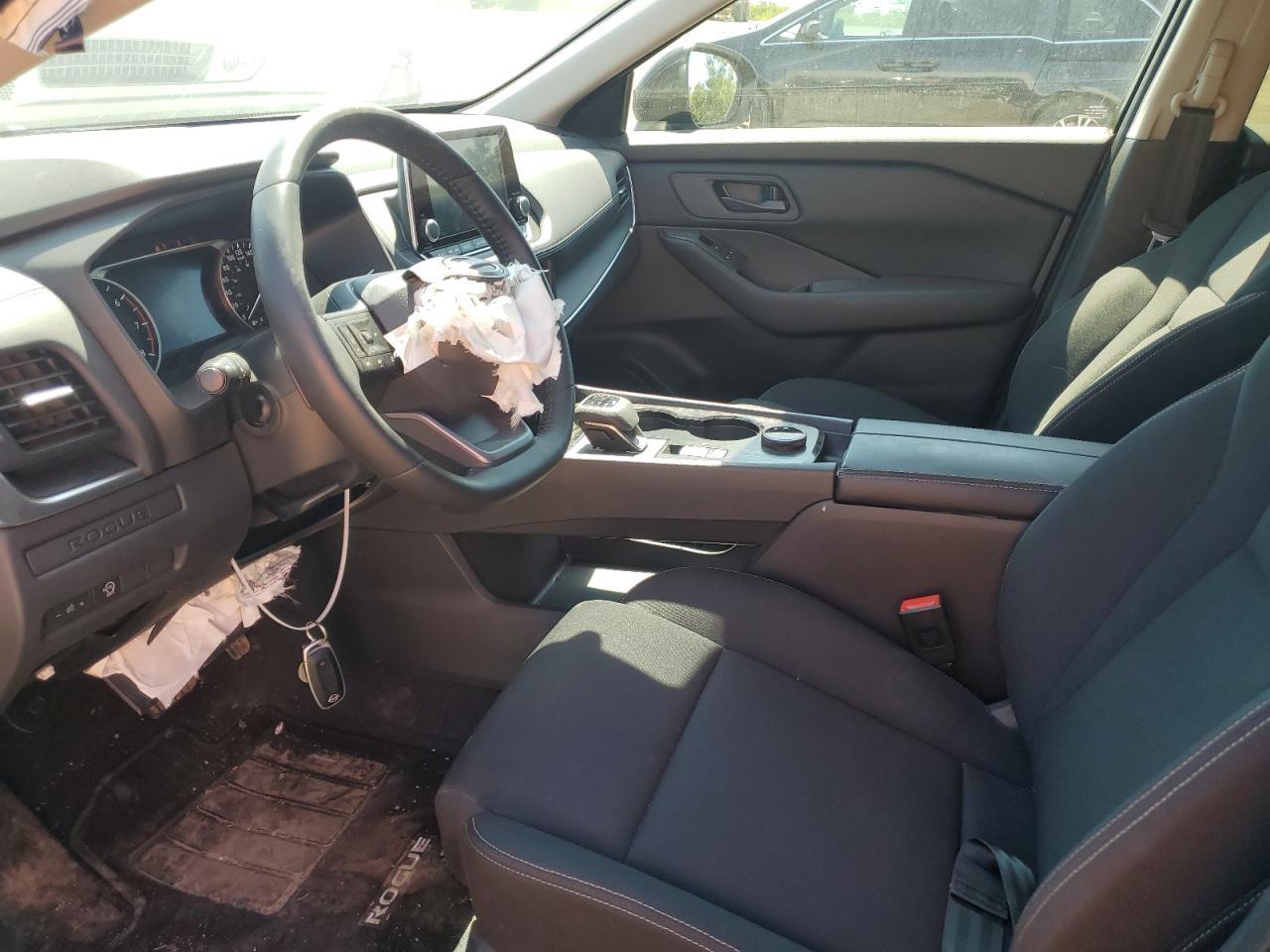 2025 Nissan Rogue S - Image 7