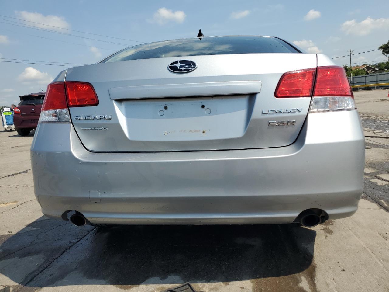 2012 Subaru Legacy 3.6R Limited - Фото 6