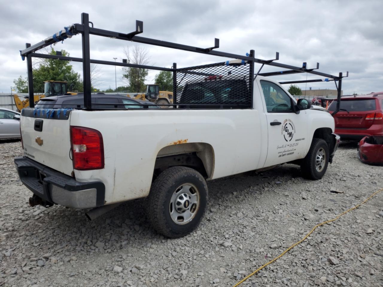 2013 Chevrolet Silverado C2500 Heavy Duty - Фото 3