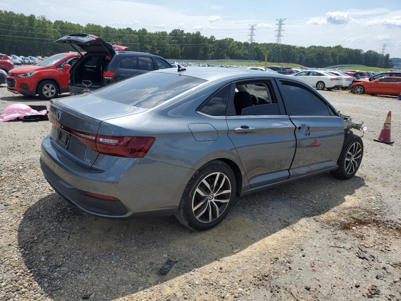 2025 Volkswagen Jetta Se - Image 3