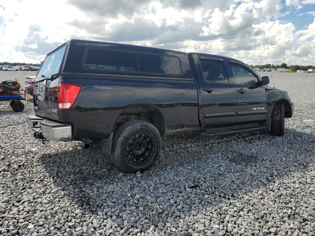 2010 Nissan Titan Xe - Image 3
