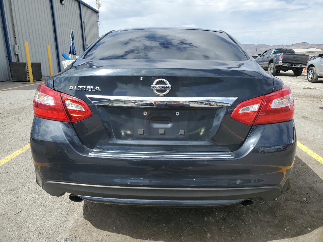 2017 Nissan Altima 2.5 S - Фото 6