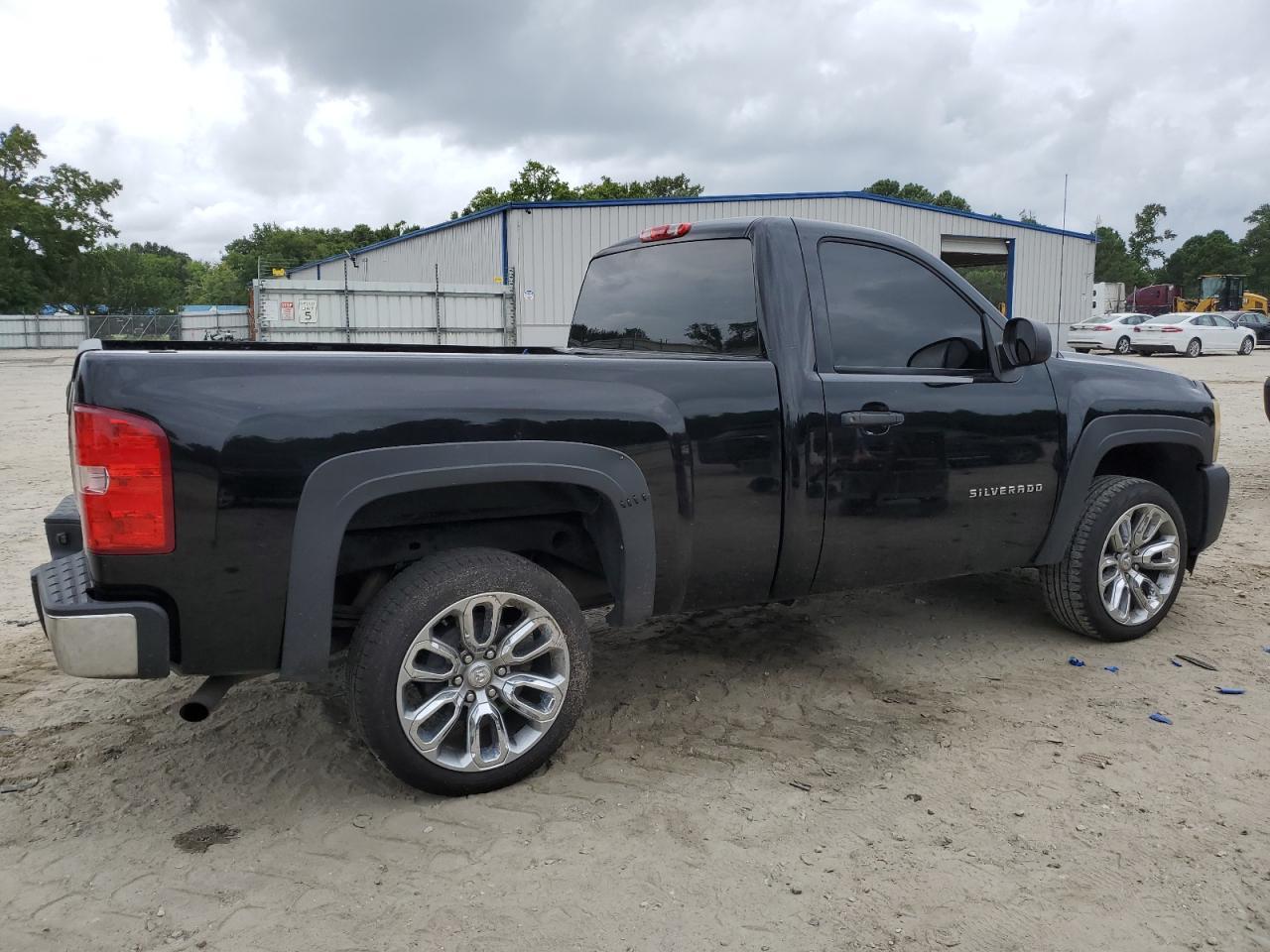 2010 Chevrolet Silverado C1500 - Фото 3