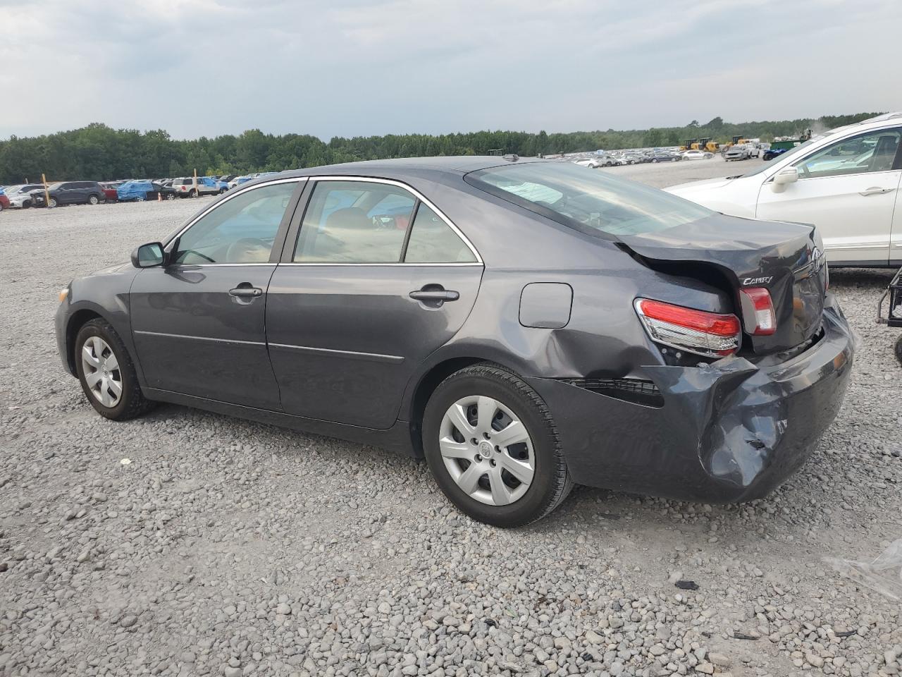 2010 Toyota Camry Base - Фото 2