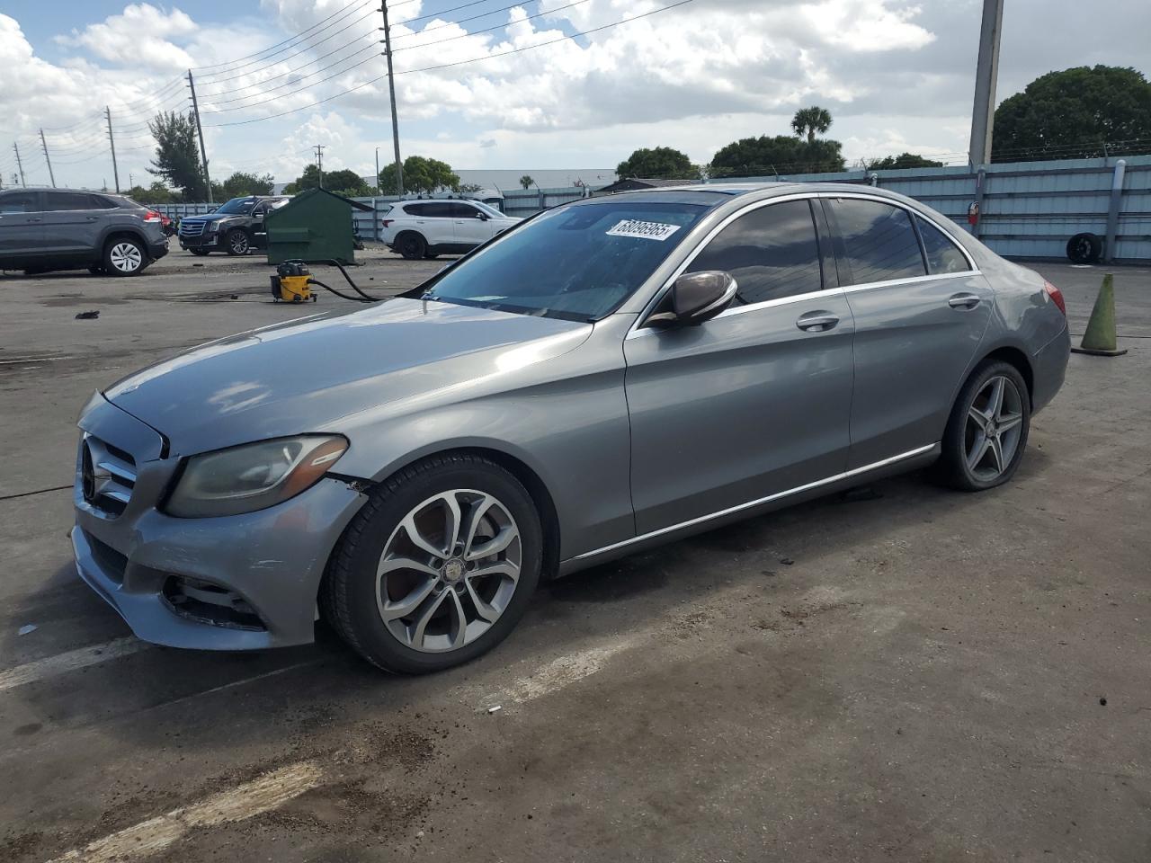 2016 Mercedes-Benz C 300