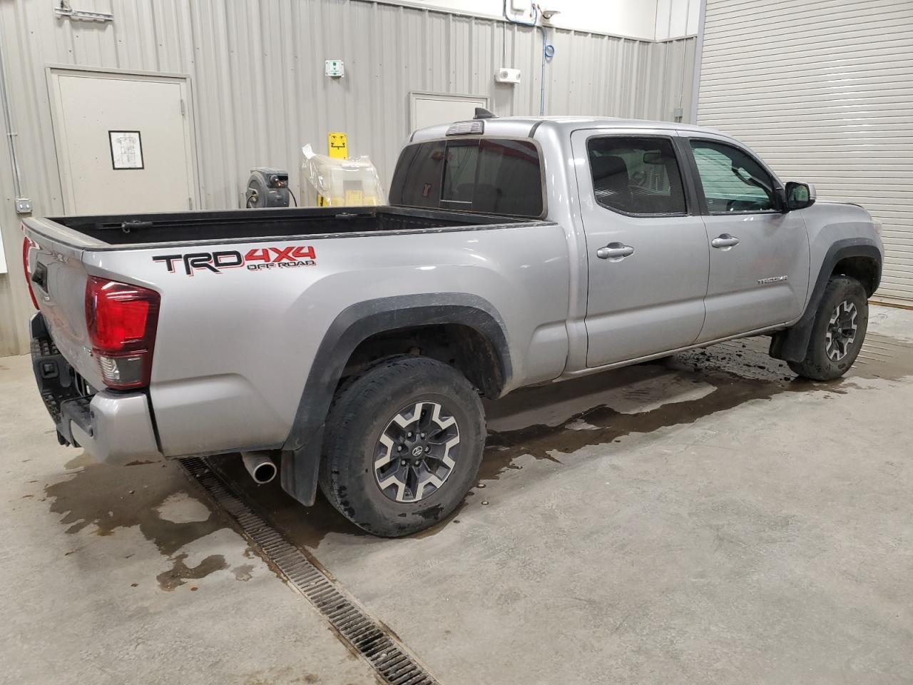 2019 Toyota Tacoma Double Cab - Фото 3