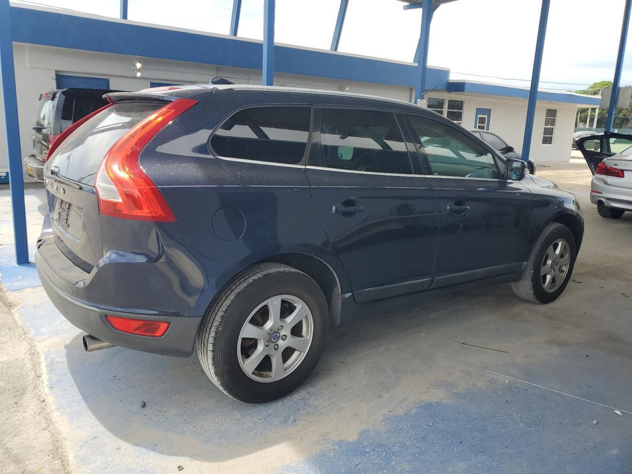 2012 Volvo Xc60 3.2 - Image 3