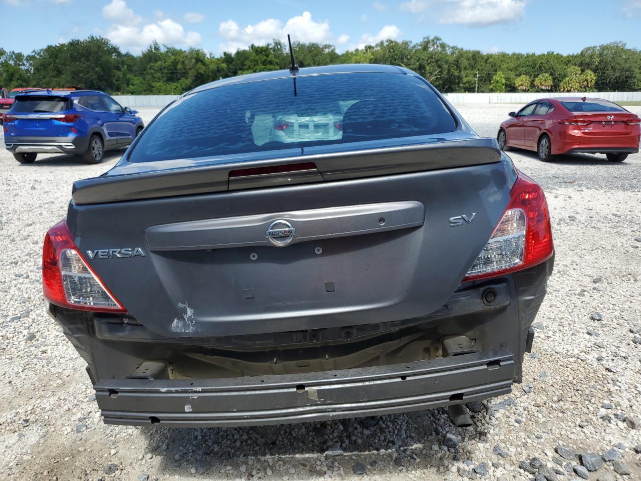2019 Nissan Versa S - Image 6