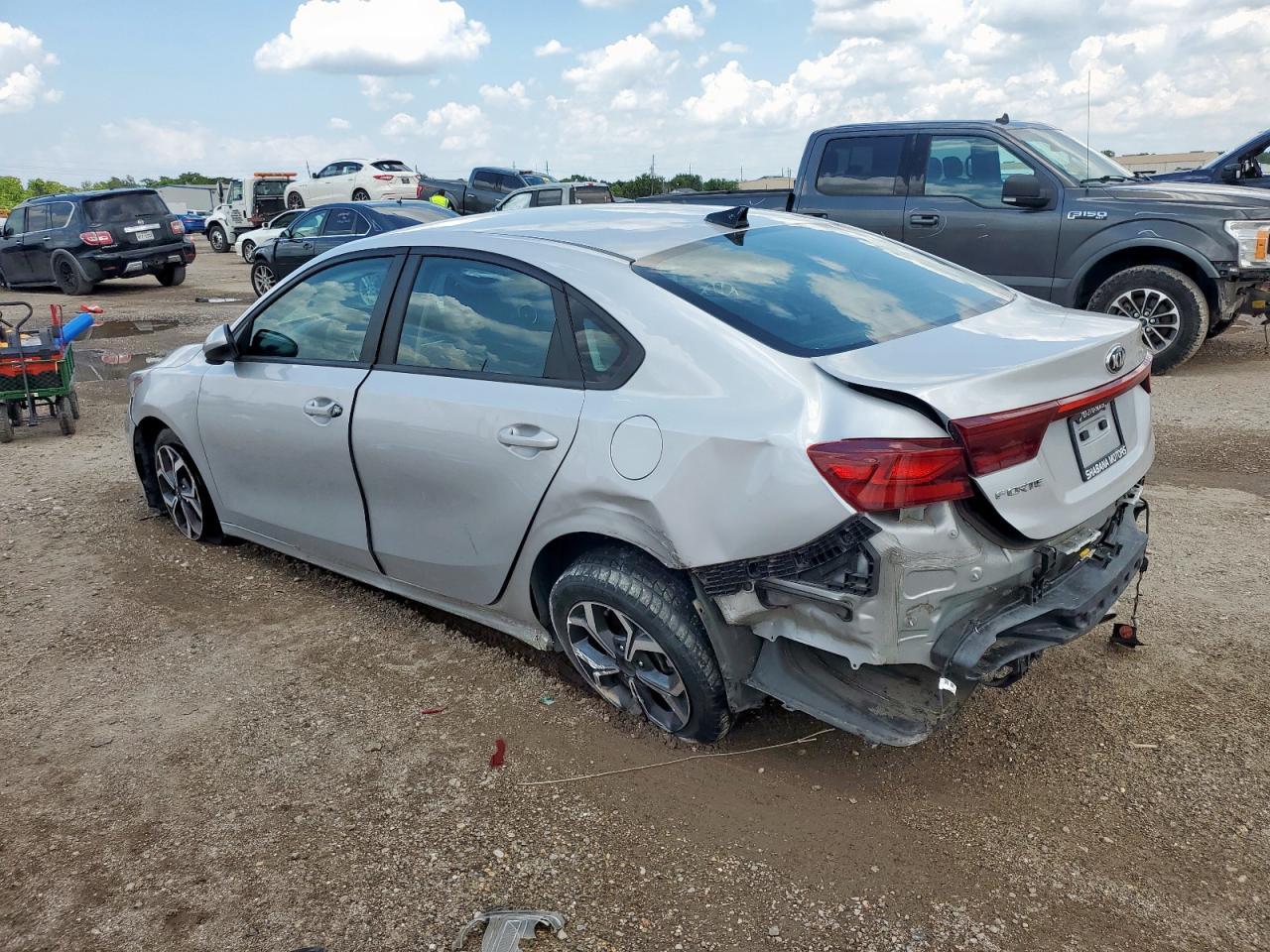 2021 Kia Forte Fe - Фото 2