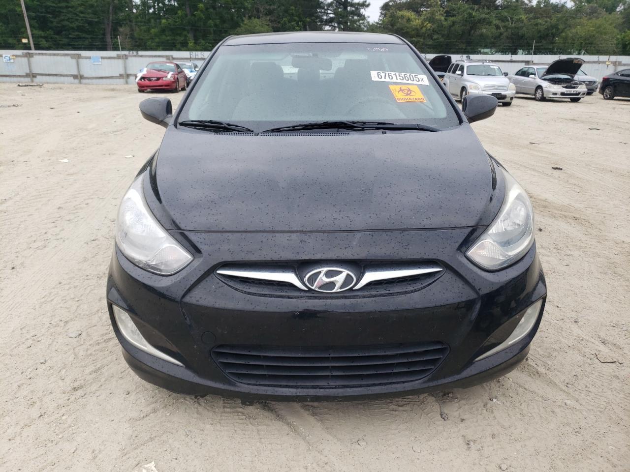 2013 Hyundai Accent Gls - Фото 5