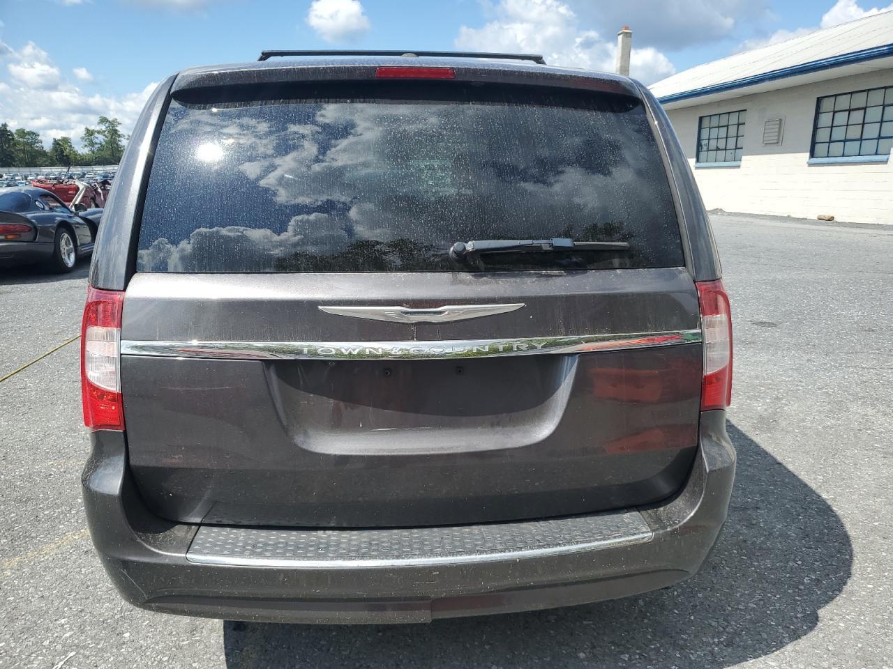 2016 Chrysler Town & Country Touring - Фото 6