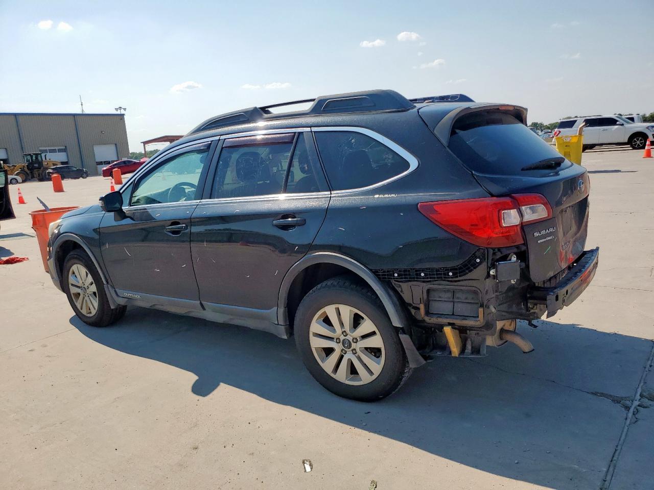 2015 Subaru Outback 2.5I Premium - Фото 2