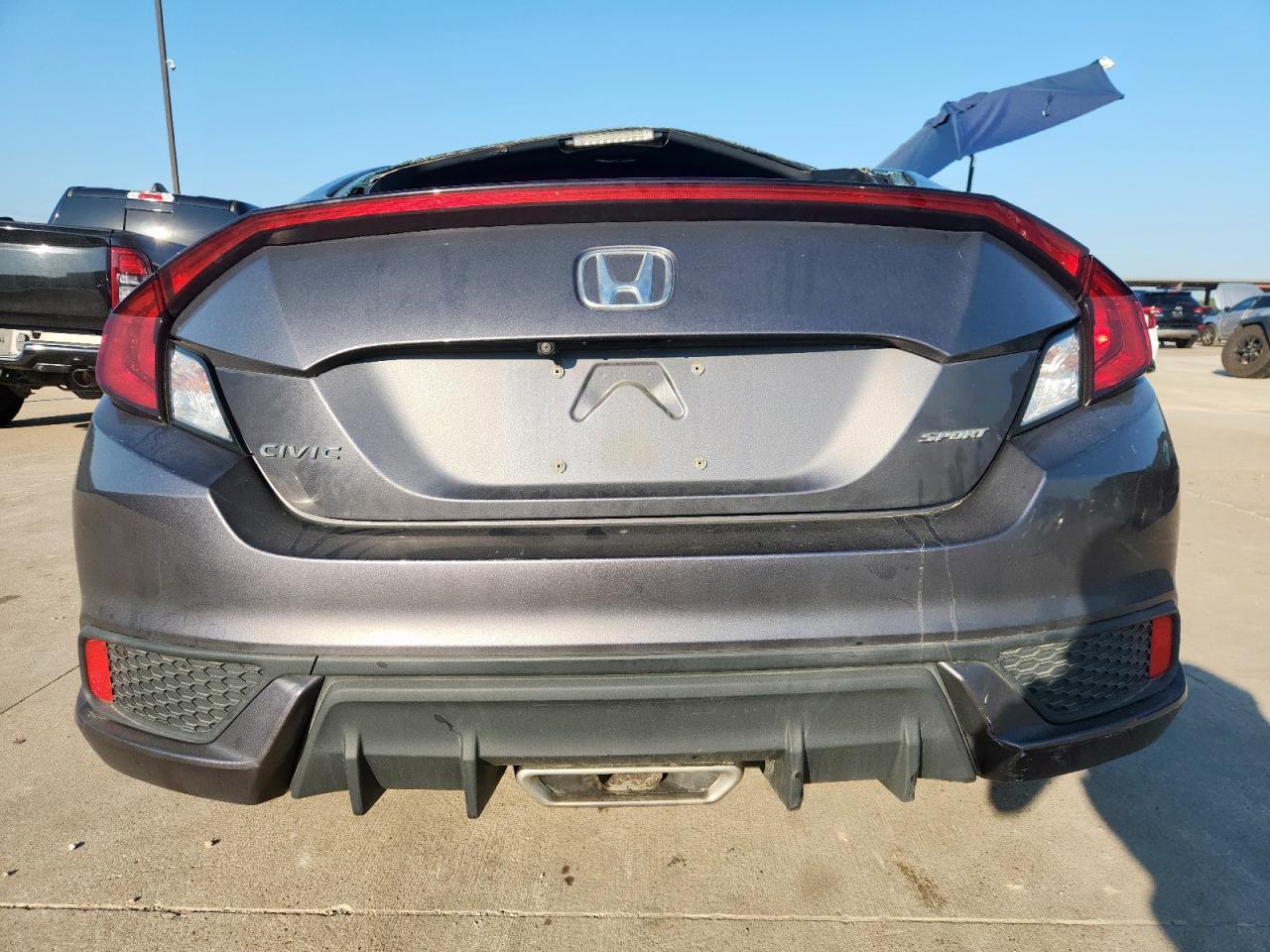 2019 Honda Civic Sport - Image 6