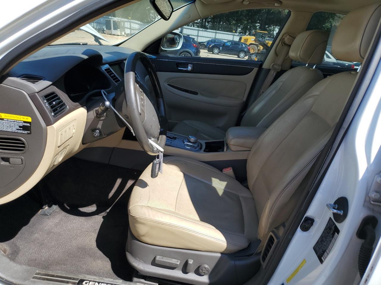 2010 Hyundai Genesis 4.6L - Фото 7