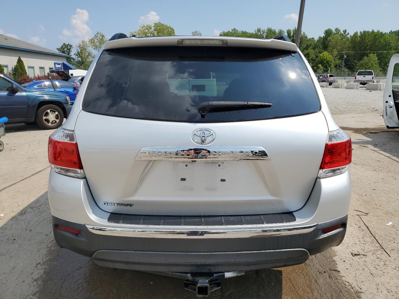 2012 Toyota Highlander Limited - Image 6