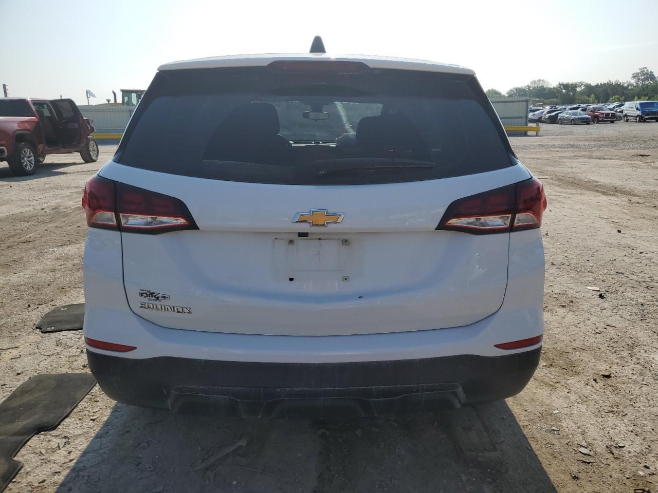 2022 Chevrolet Equinox Ls - Фото 6