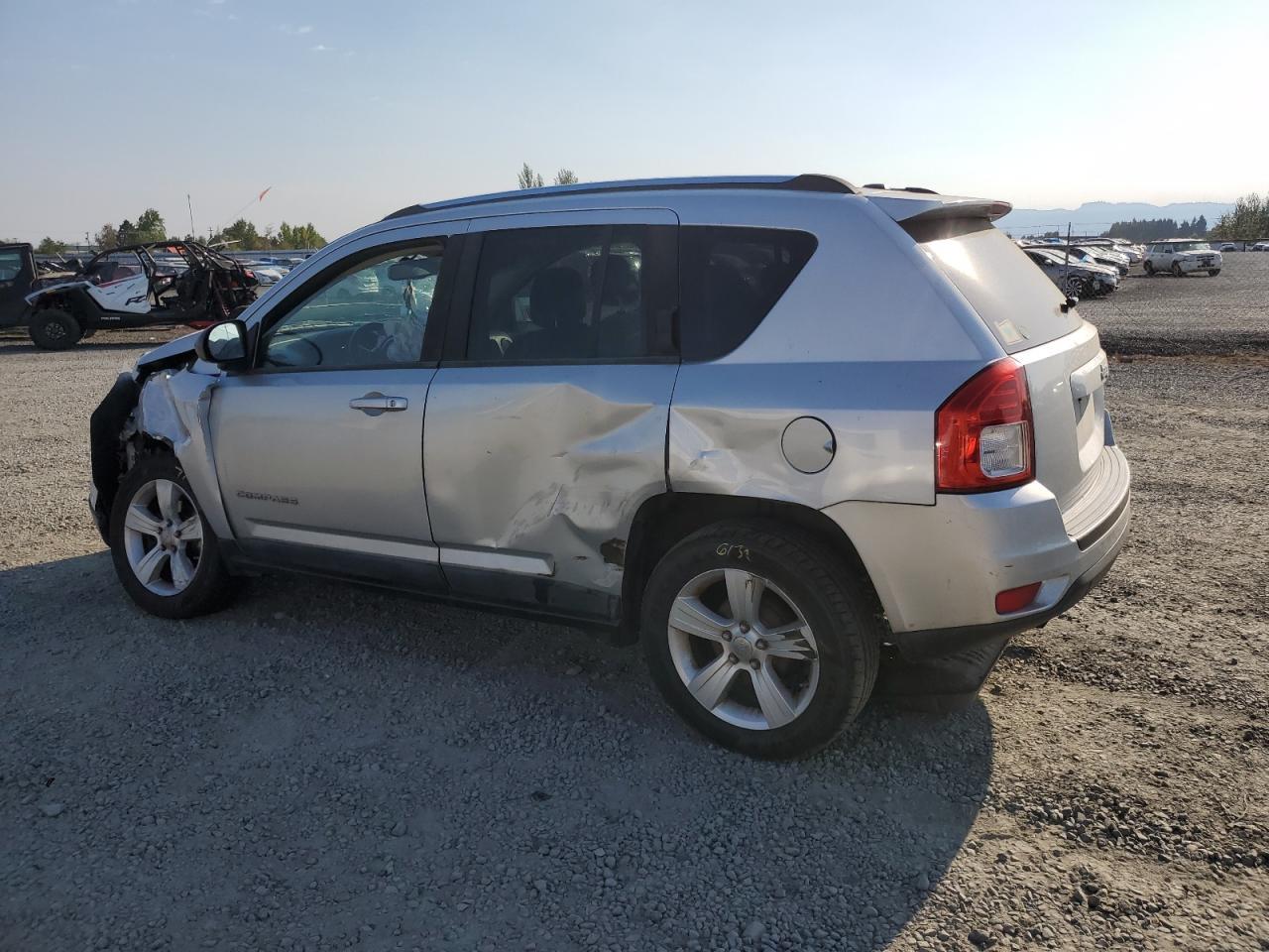 2011 Jeep Compass Sport - Фото 2