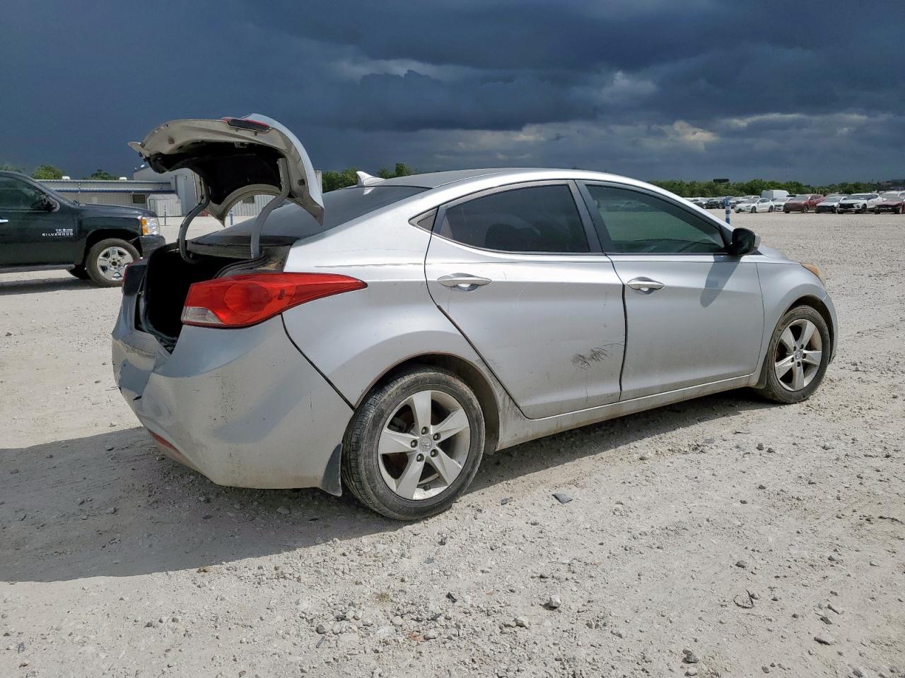 2013 Hyundai Elantra Gls - Фото 3