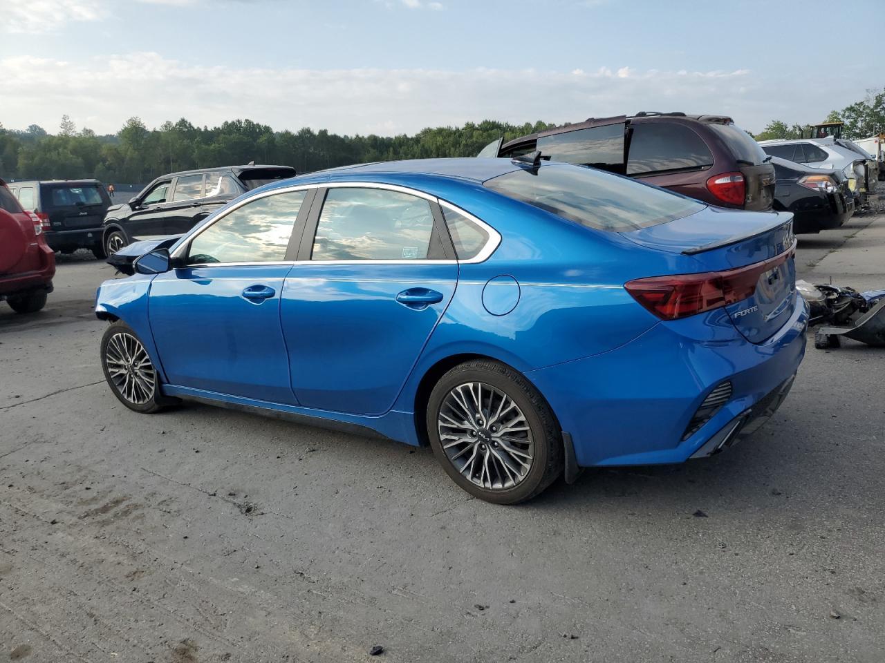 2024 Kia Forte Gt Line - Фото 2