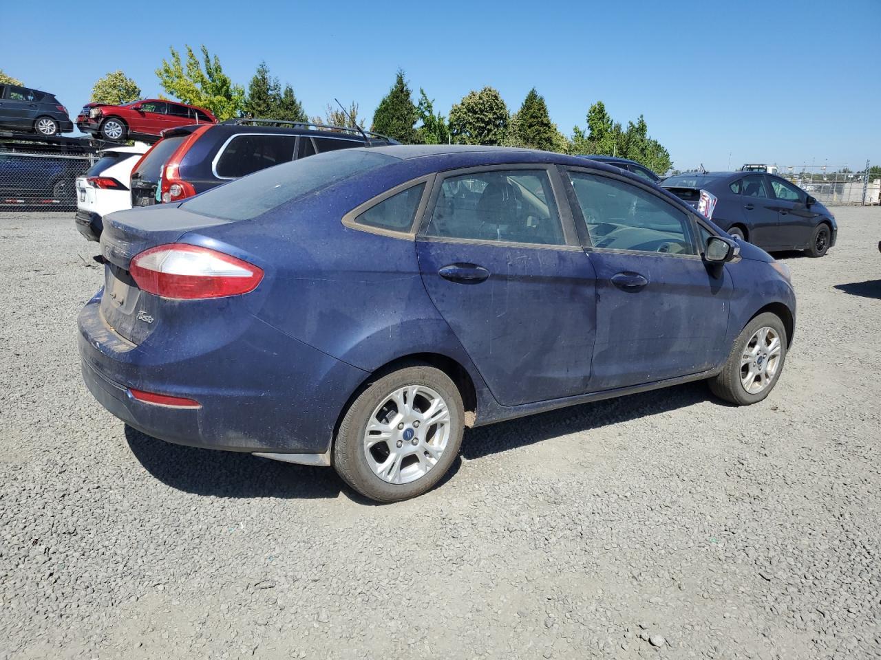 2016 Ford Fiesta Se - Фото 3