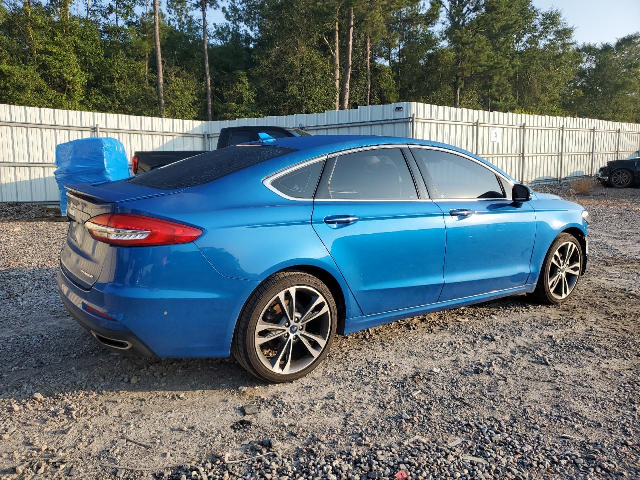 2020 Ford Fusion Titanium - Фото 3