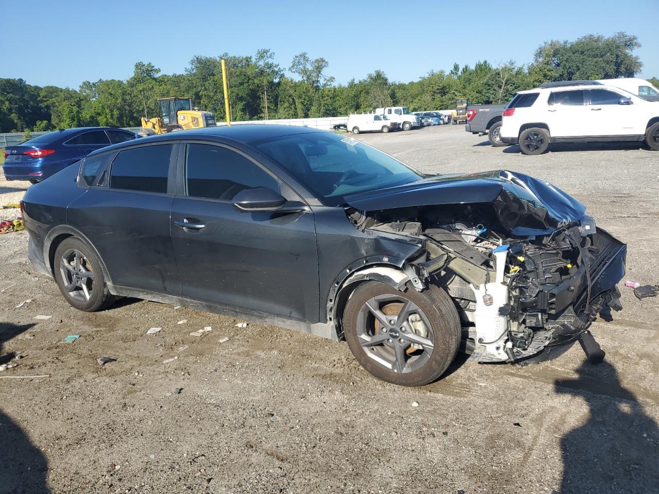 2025 Kia K4 Lx - Image 4