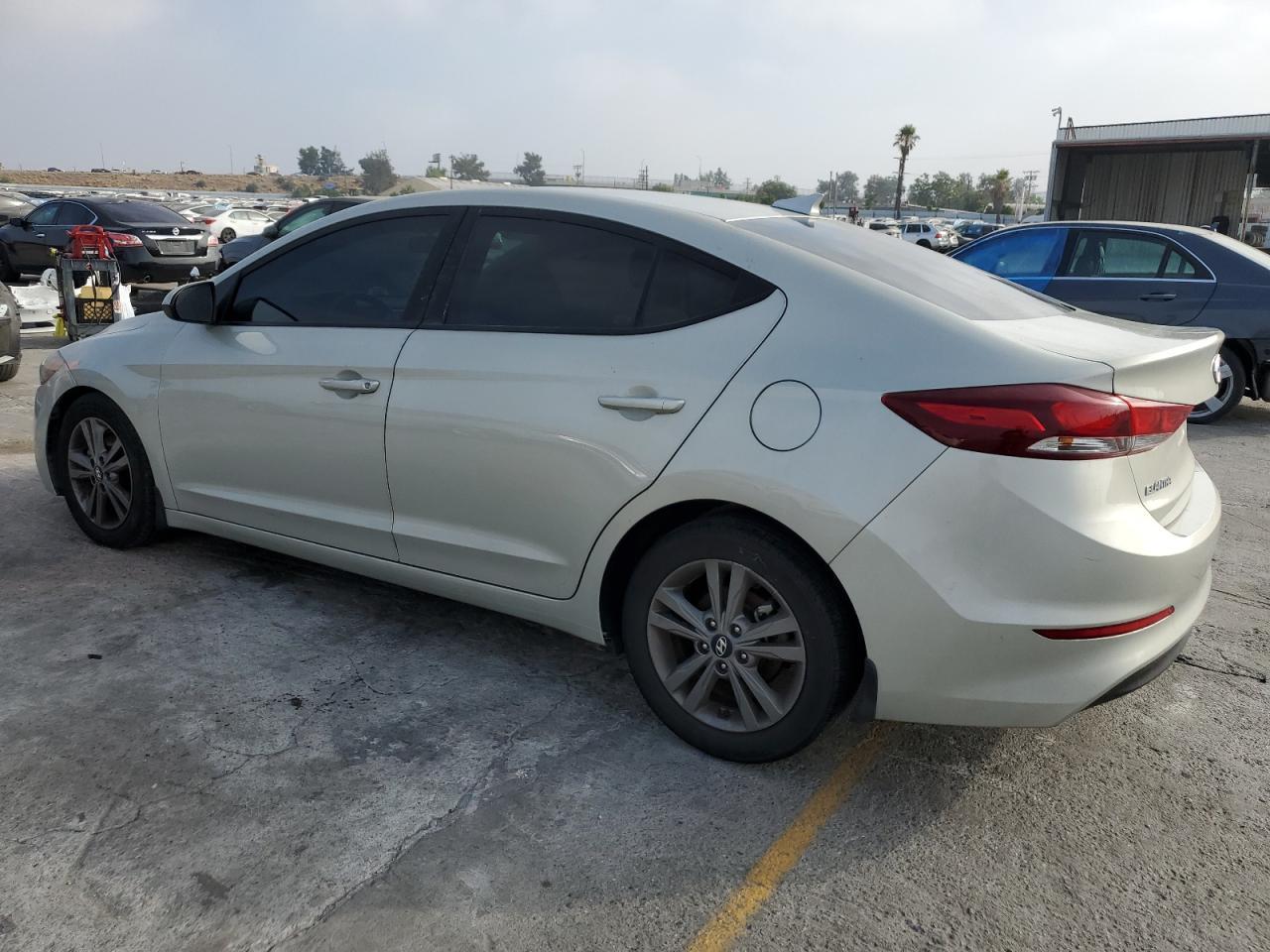 2018 Hyundai Elantra Sel - Фото 2