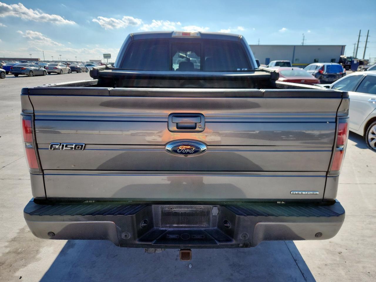 2013 Ford F150 Supercrew - Image 6