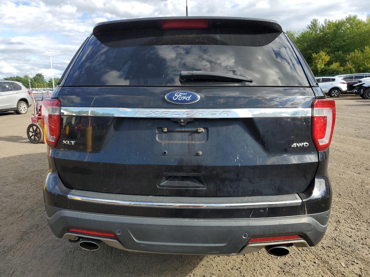 2018 Ford Explorer Xlt - Фото 6