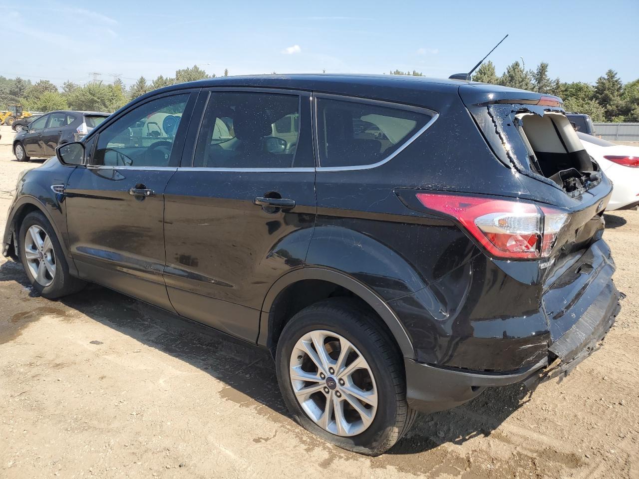 2017 Ford Escape Se - Фото 2