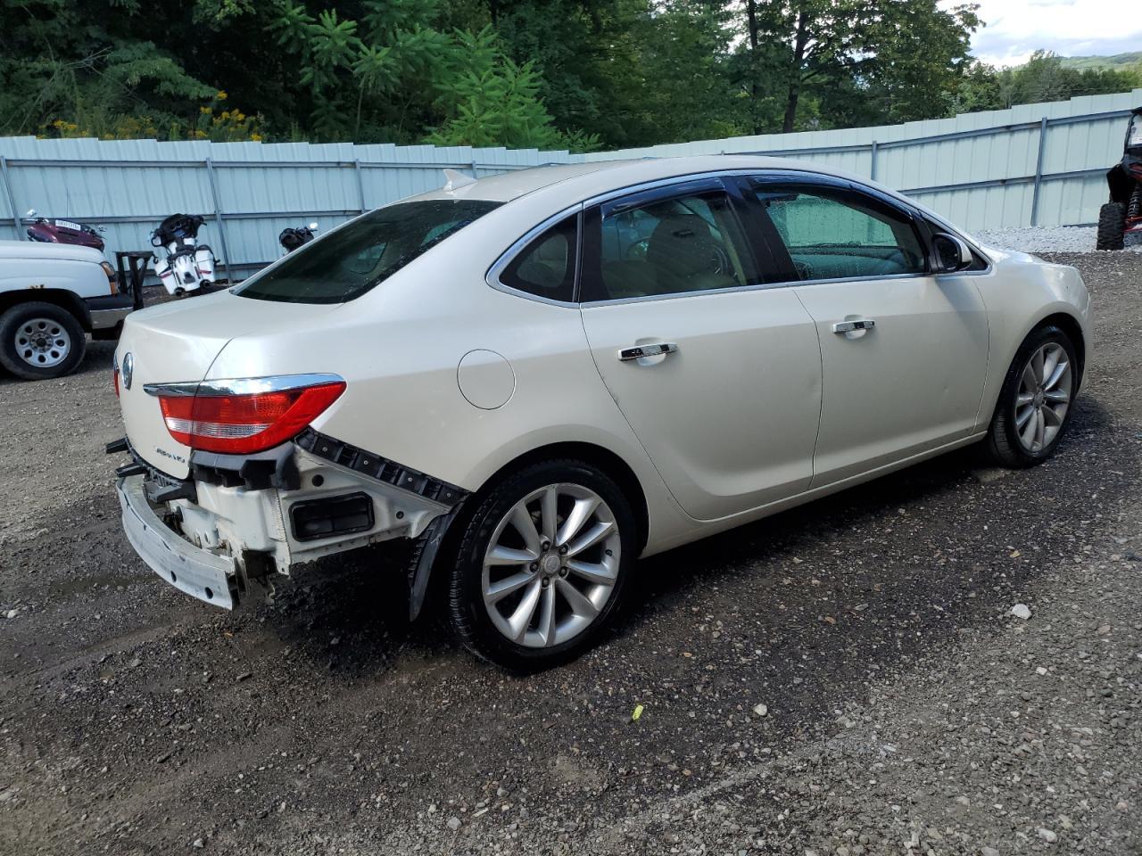2012 Buick Verano Convenience - Фото 3