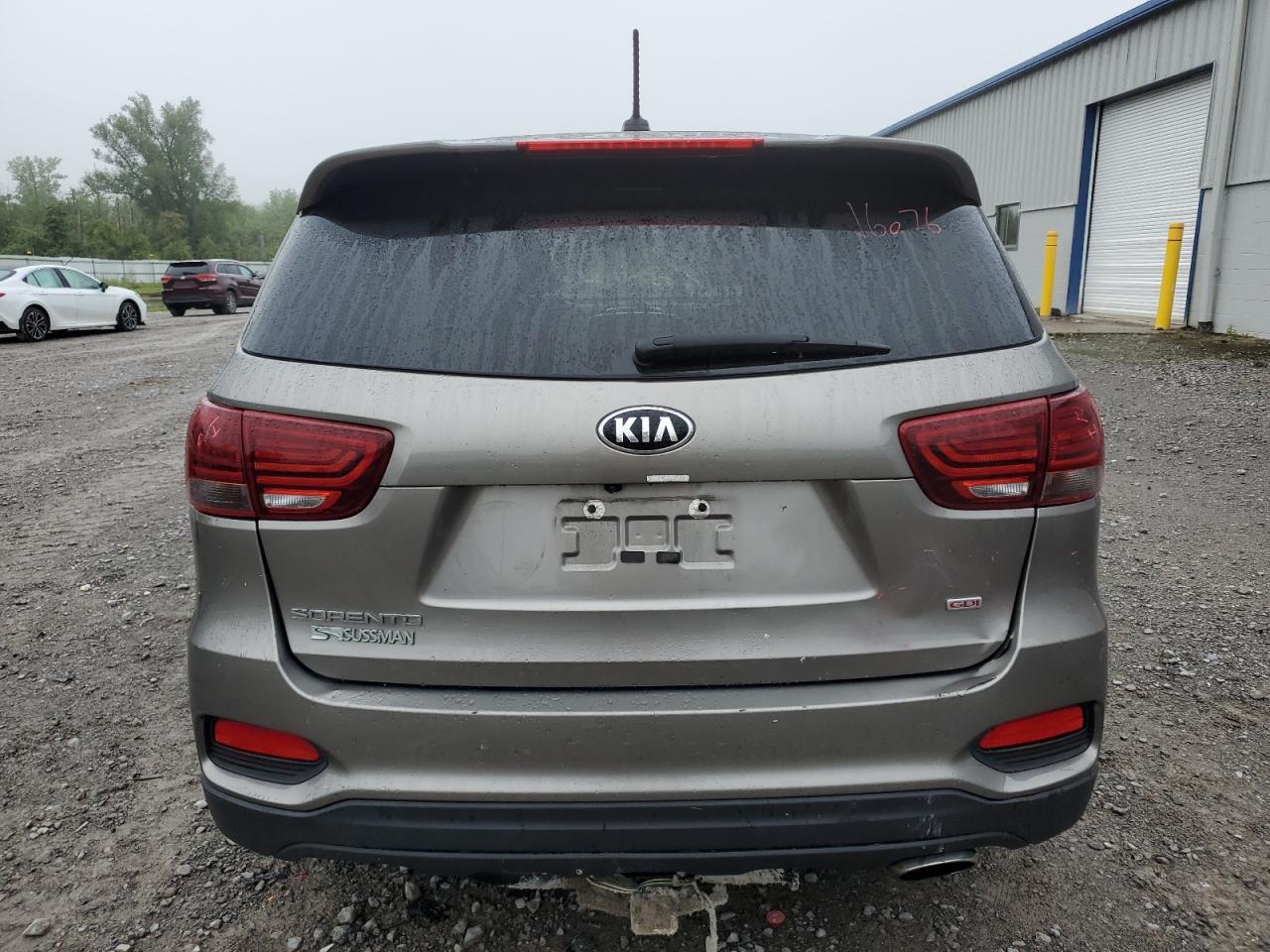 2019 Kia Sorento L - Image 6