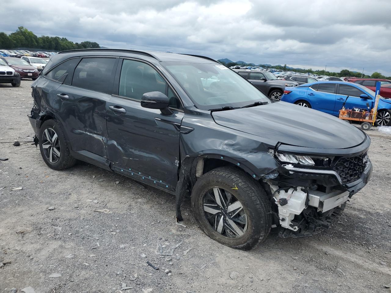 2022 Kia Sorento S - Фото 4