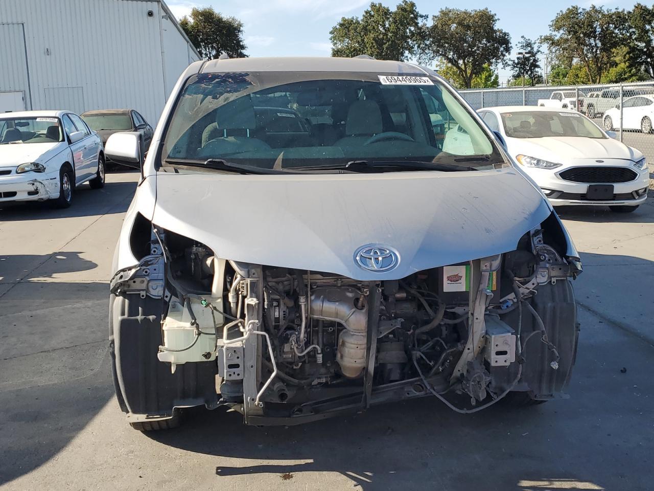 2013 Toyota Sienna Le - Фото 5