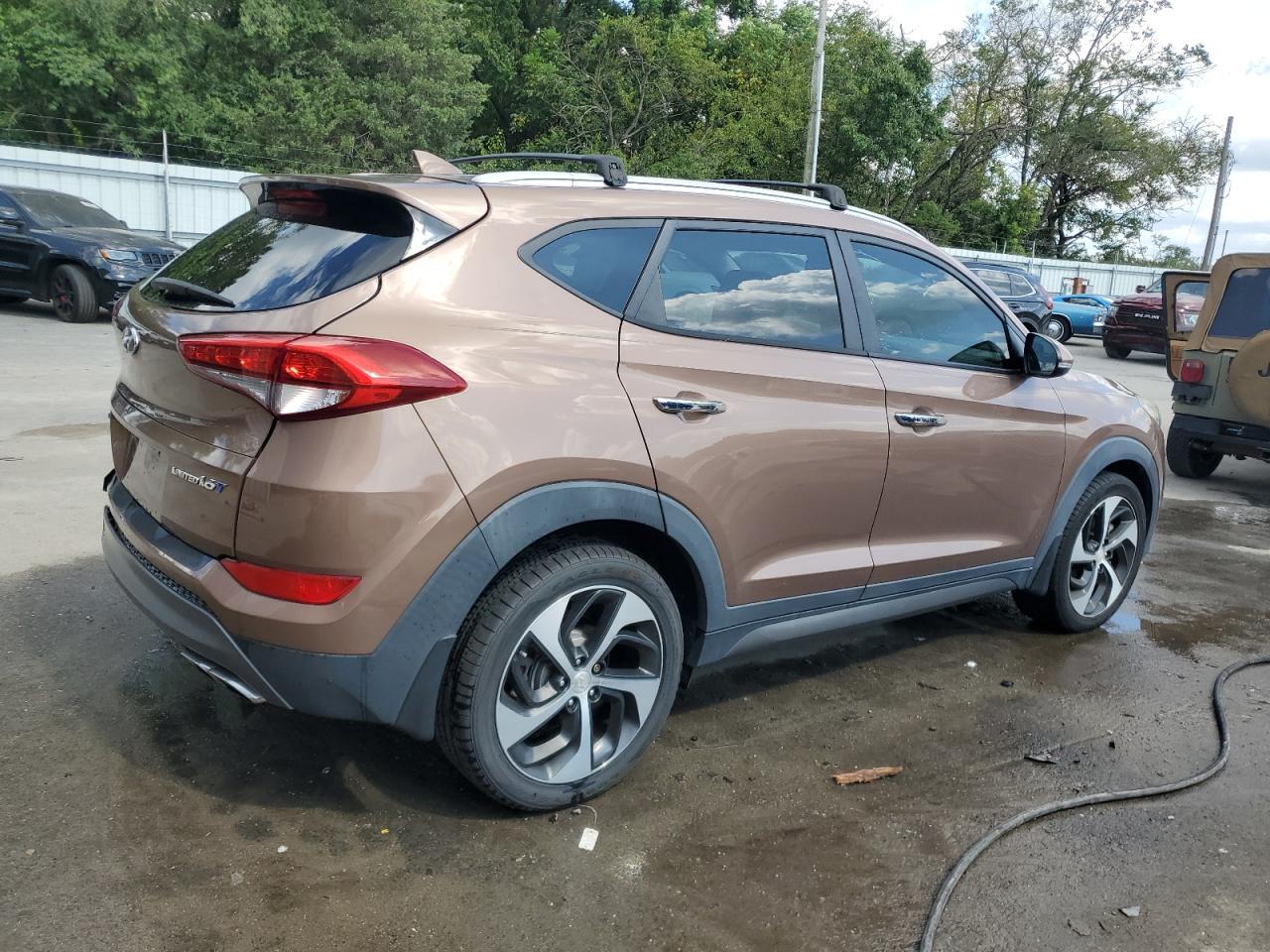 2016 Hyundai Tucson Limited - Image 3