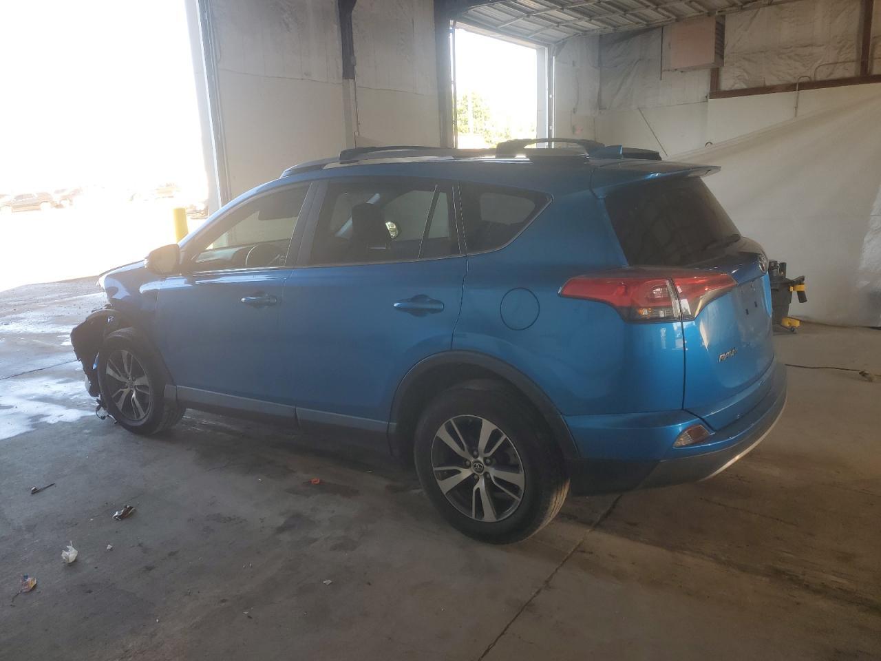 2017 Toyota Rav4 Xle - Фото 2