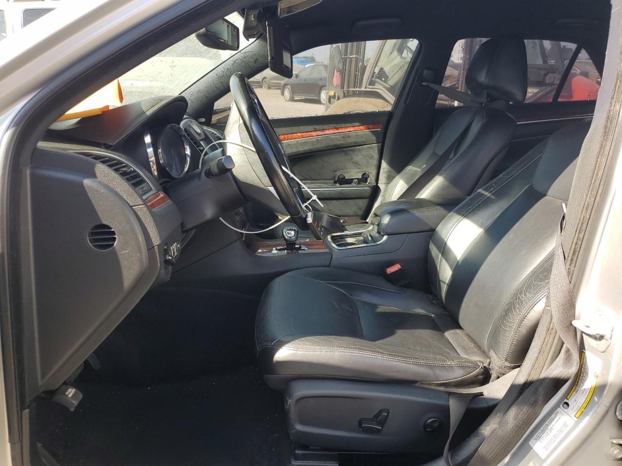 2012 Chrysler 300 Limited - Image 7