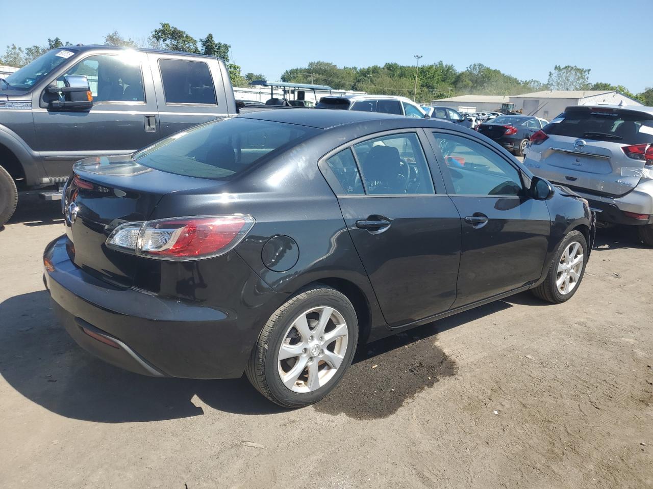 2010 Mazda 3 I - Image 3