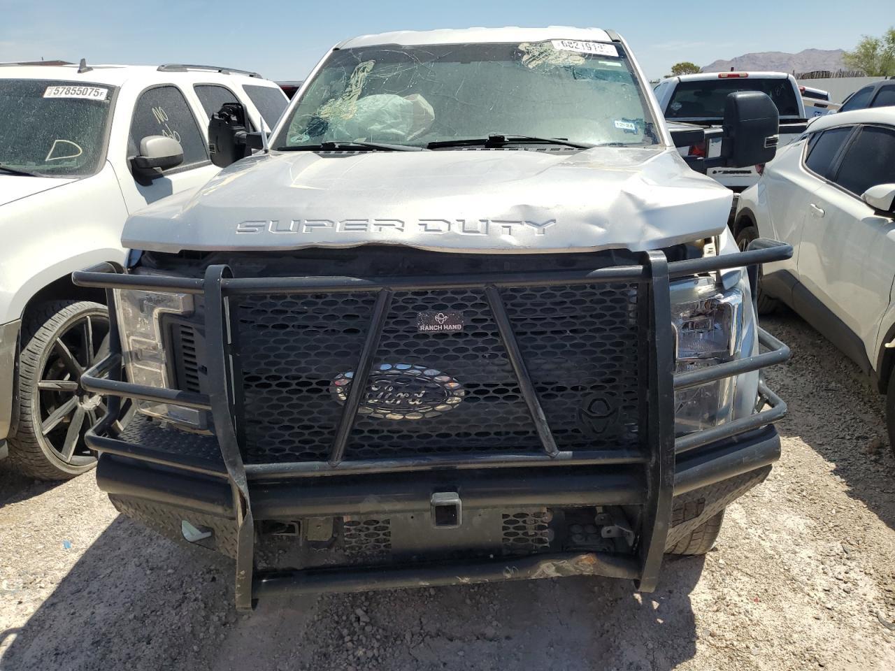 2018 Ford F250 Super Duty - Image 5