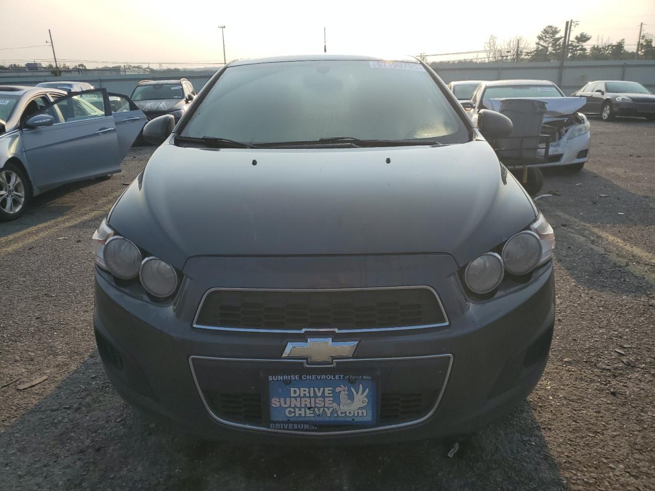 2014 Chevrolet Sonic Ls - Image 5