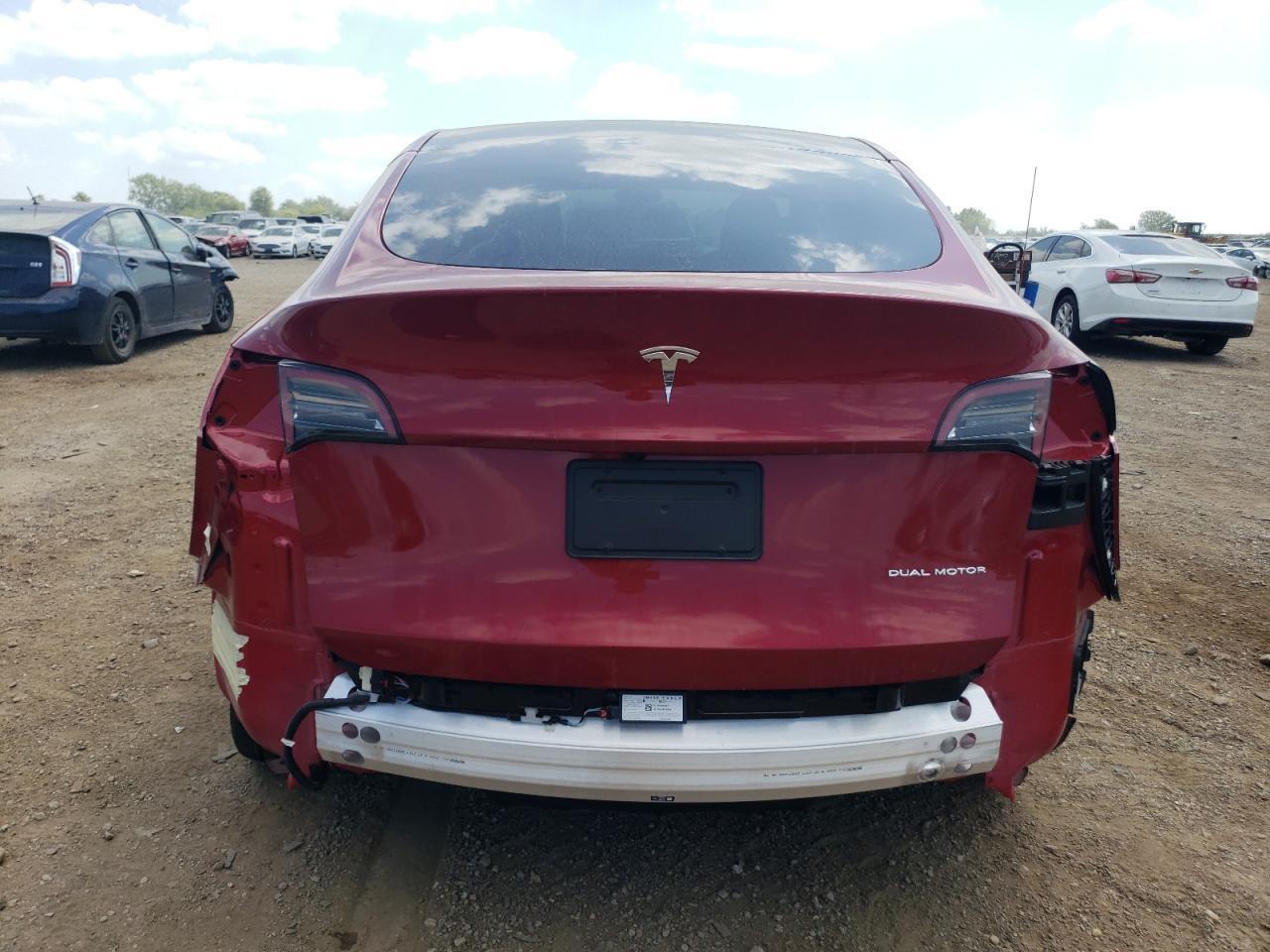 2025 Tesla Model Y - Image 6