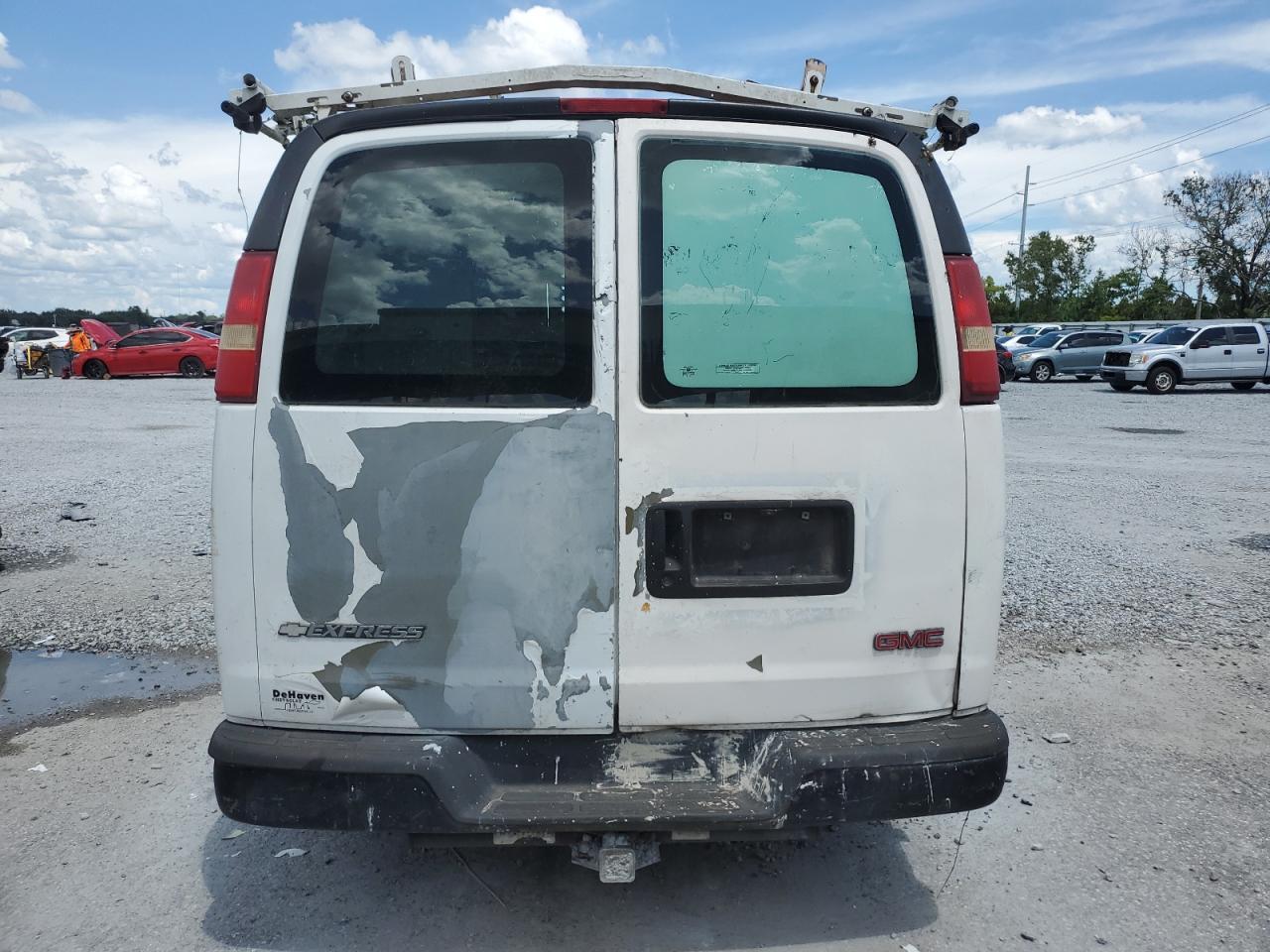 2006 Chevrolet Express G2500 - Image 6