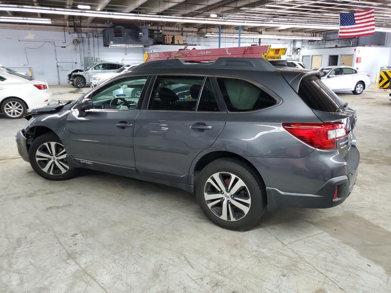 2018 Subaru Outback 2.5I Limited - Image 2