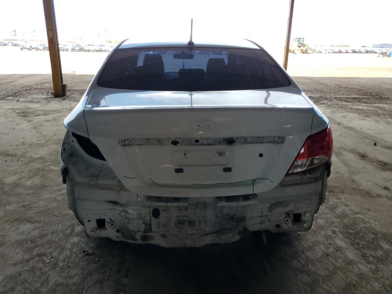 2015 Hyundai Accent Gls - Image 6