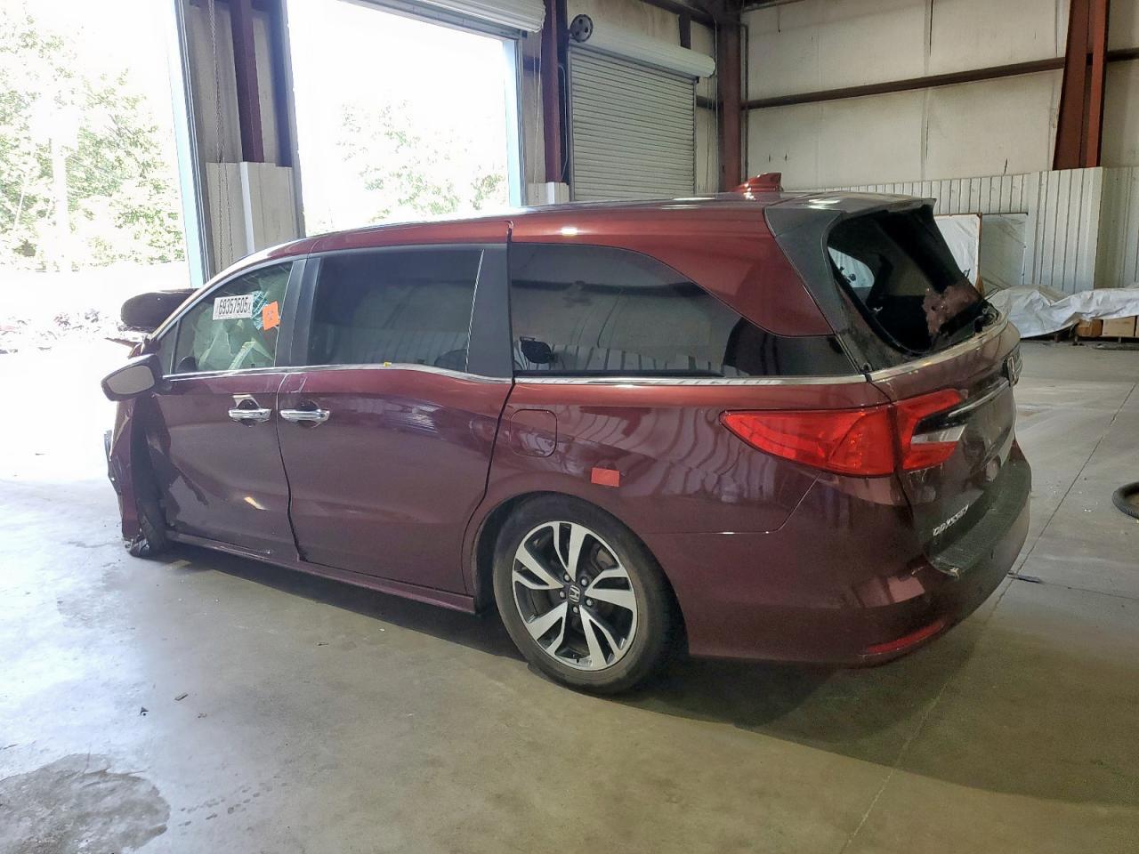 2021 Honda Odyssey Touring Touring - Фото 2