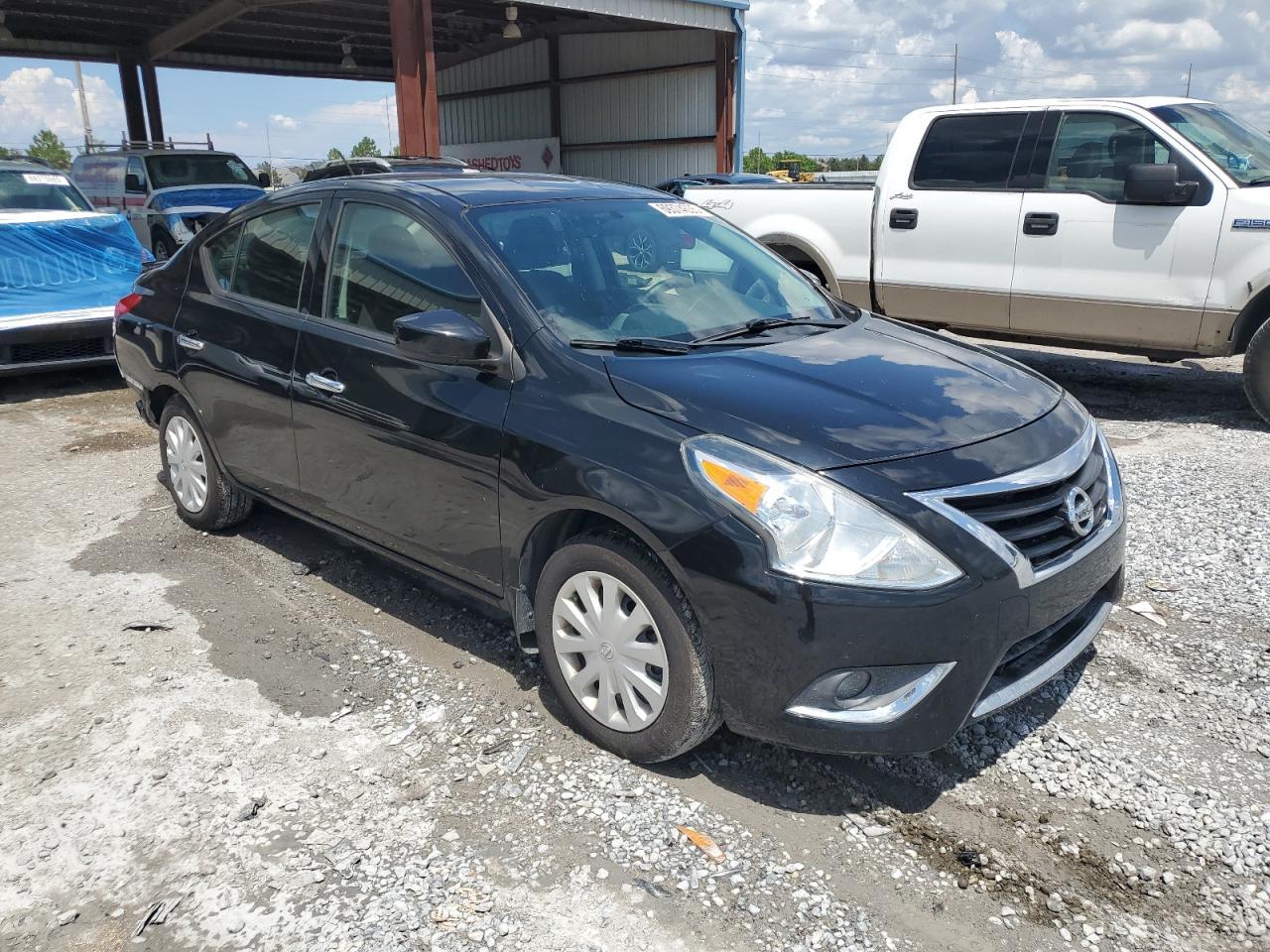 2017 Nissan Versa S - Image 4
