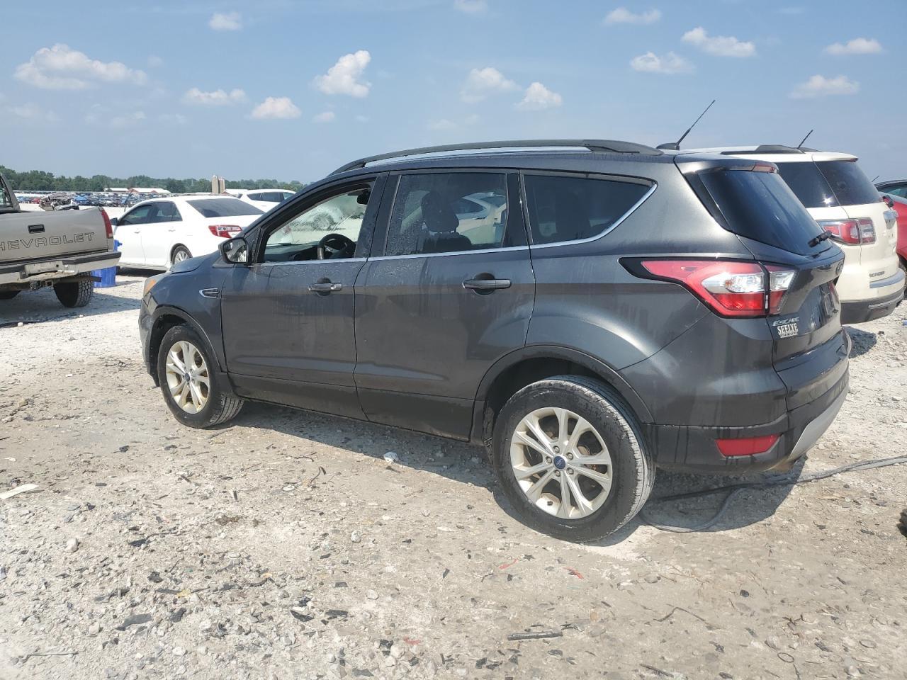 2018 Ford Escape Se - Фото 2